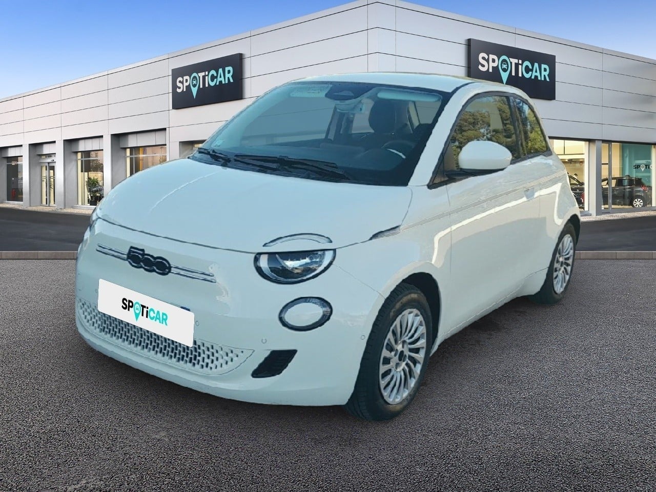 FIAT500 e 95 ch Nouvelle 500 occasion en vente à Toulon au prix de 16 900 €